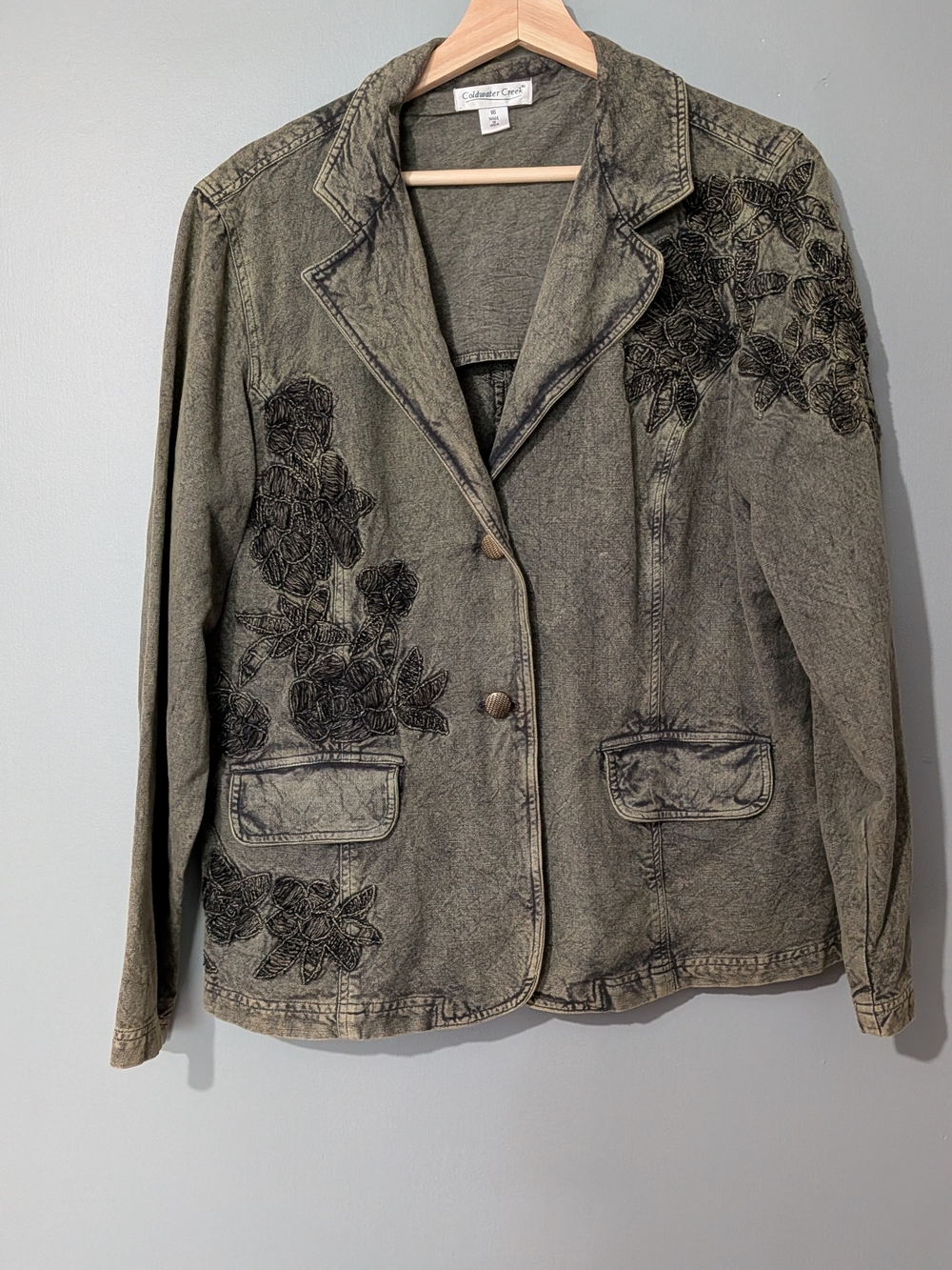 Coldwater Creek Vintage Acid Wash Tonal Black Floral Embroidery Denim Blazer